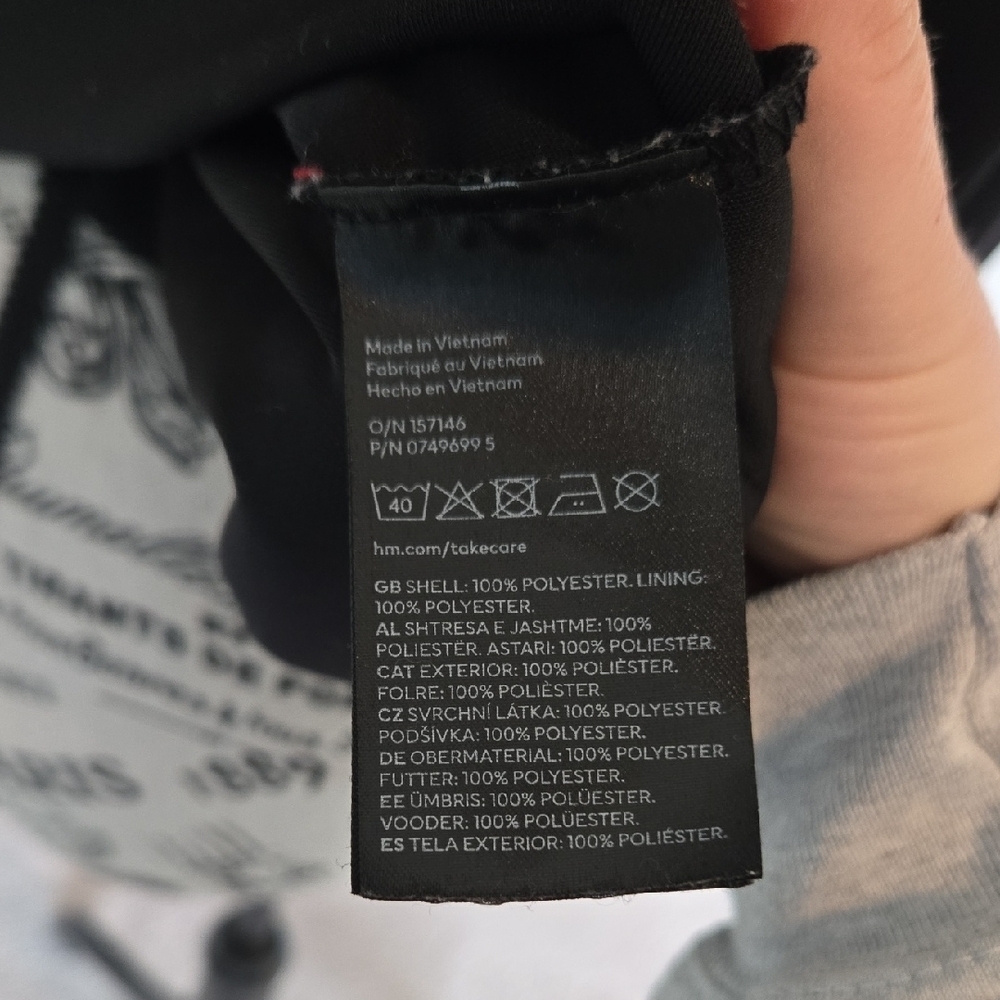 Elegant Black Women's Tank Top - Picture 5 of 5